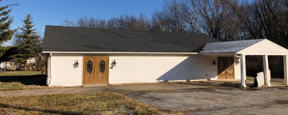 560 S Lincoln Ave, Marshall, MO 65340